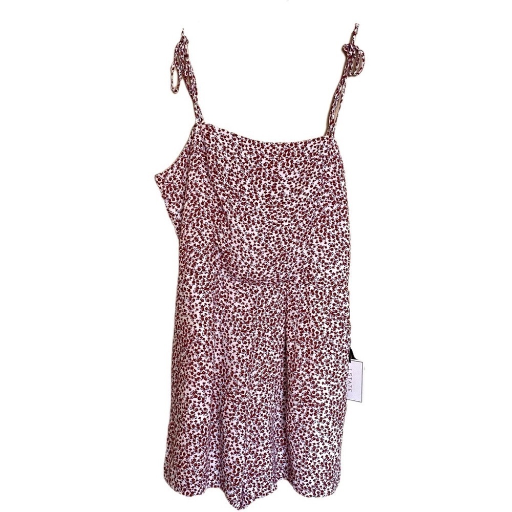 NEW Romper Adjustable Spaghetti Tie Straps Lined Floral Shorts Sz S - NWT